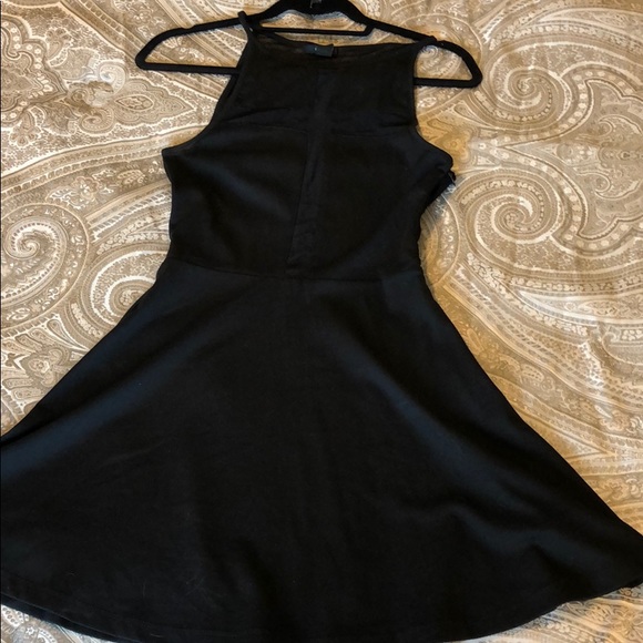 Stretch flare cross skater mesh dress - Picture 2 of 5